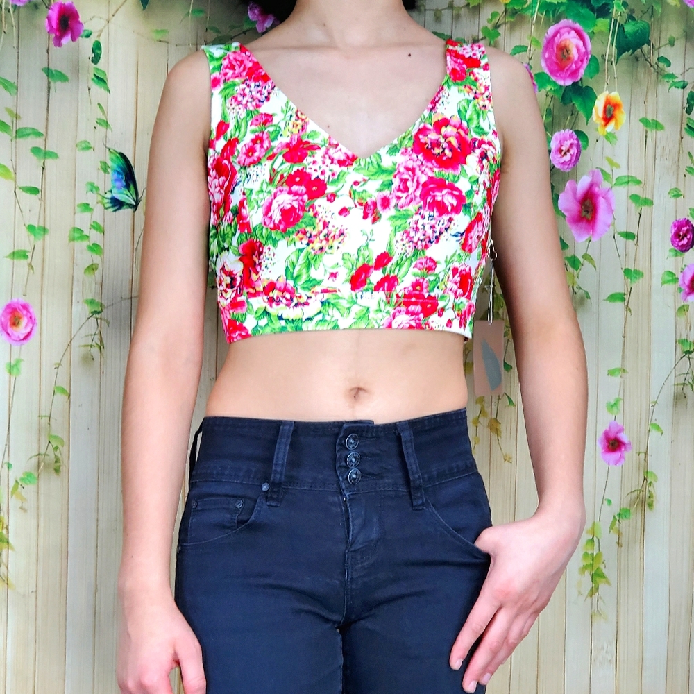 NEW๐ข โฃForever 21 Muscle Crop Top New With Tagโฃ - Picture 2 of 8